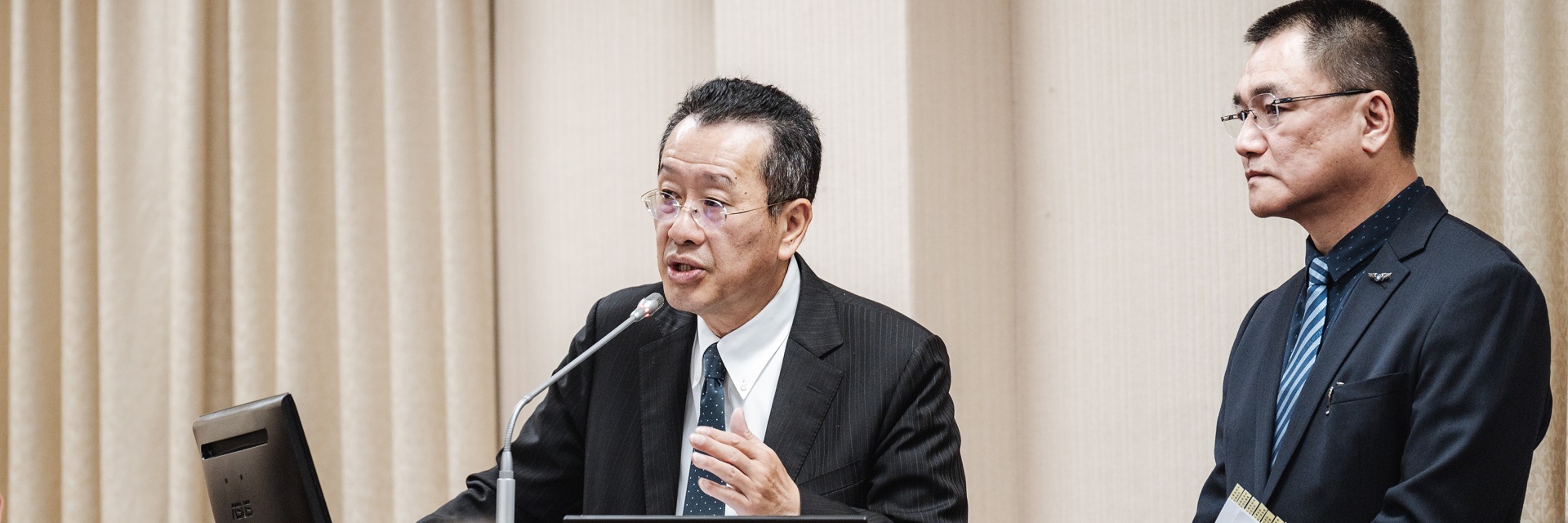 輪播圖-顧部長立院專案報告　說明勇鷹交機進度及失事檢修狀況